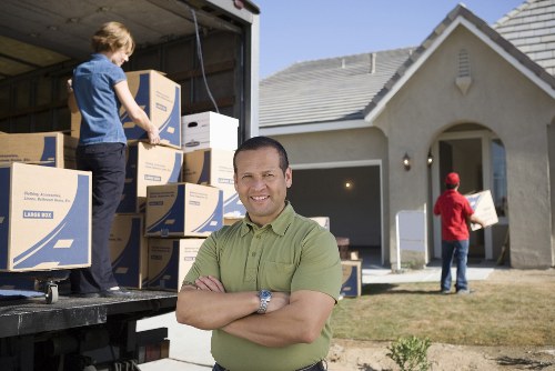Satisfied customers with their successful move