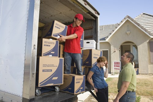 Safe transportation of home belongings by removalists